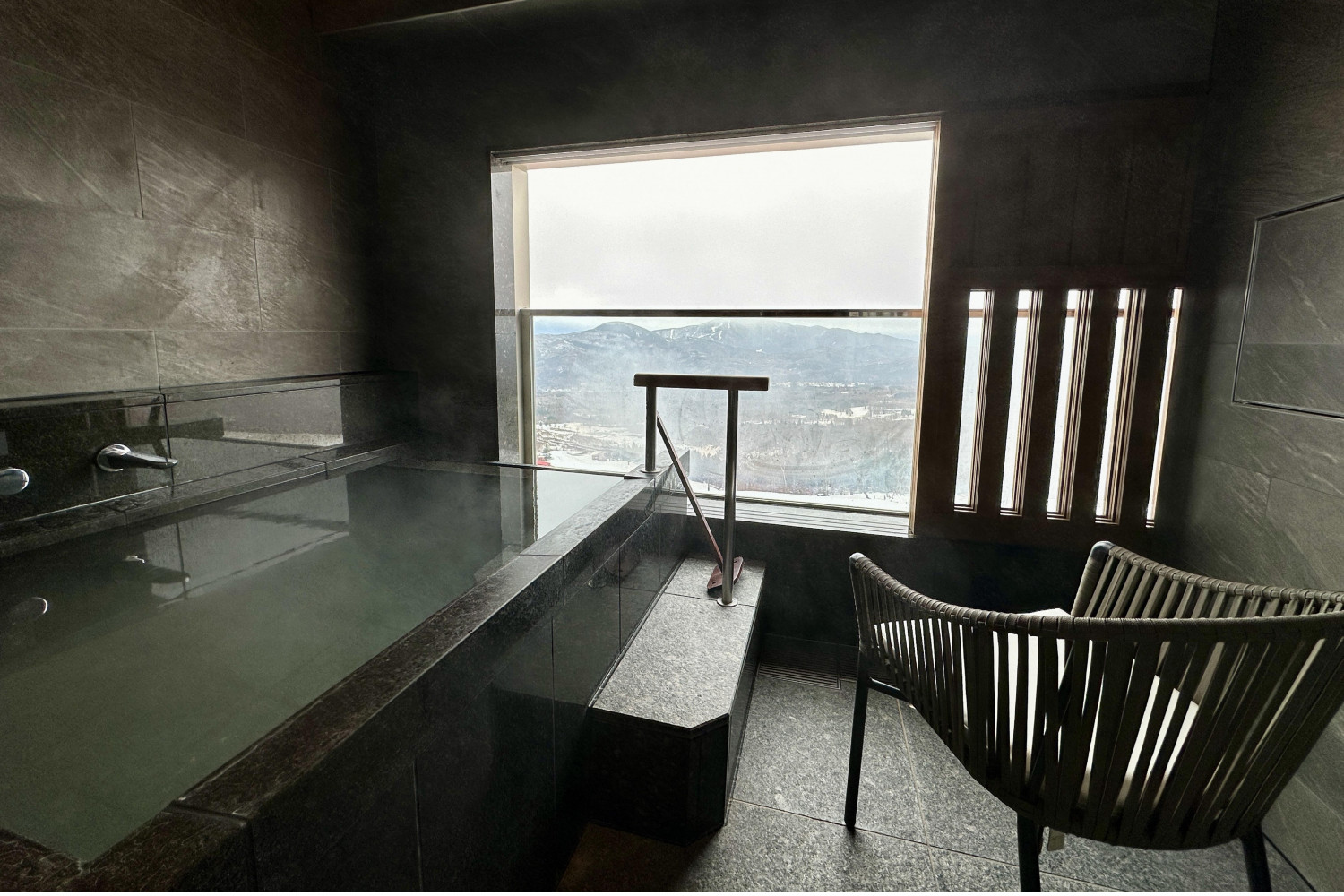 ダミーイメージ